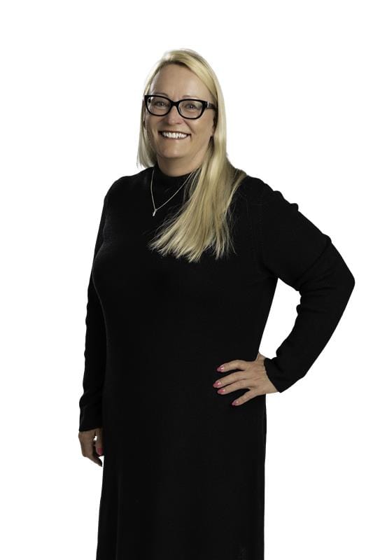 Marina Salenius taustaton