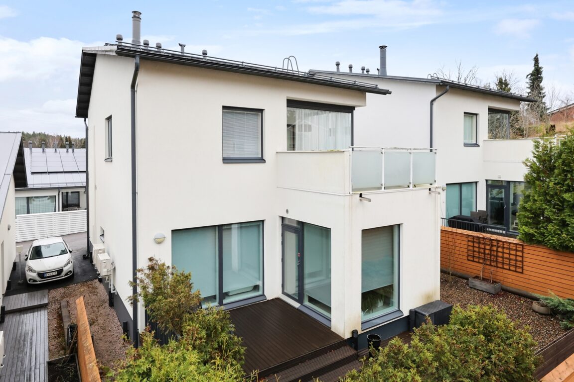 Puolarmetsänlaakso 7, Espoo (Puolarmetsä)