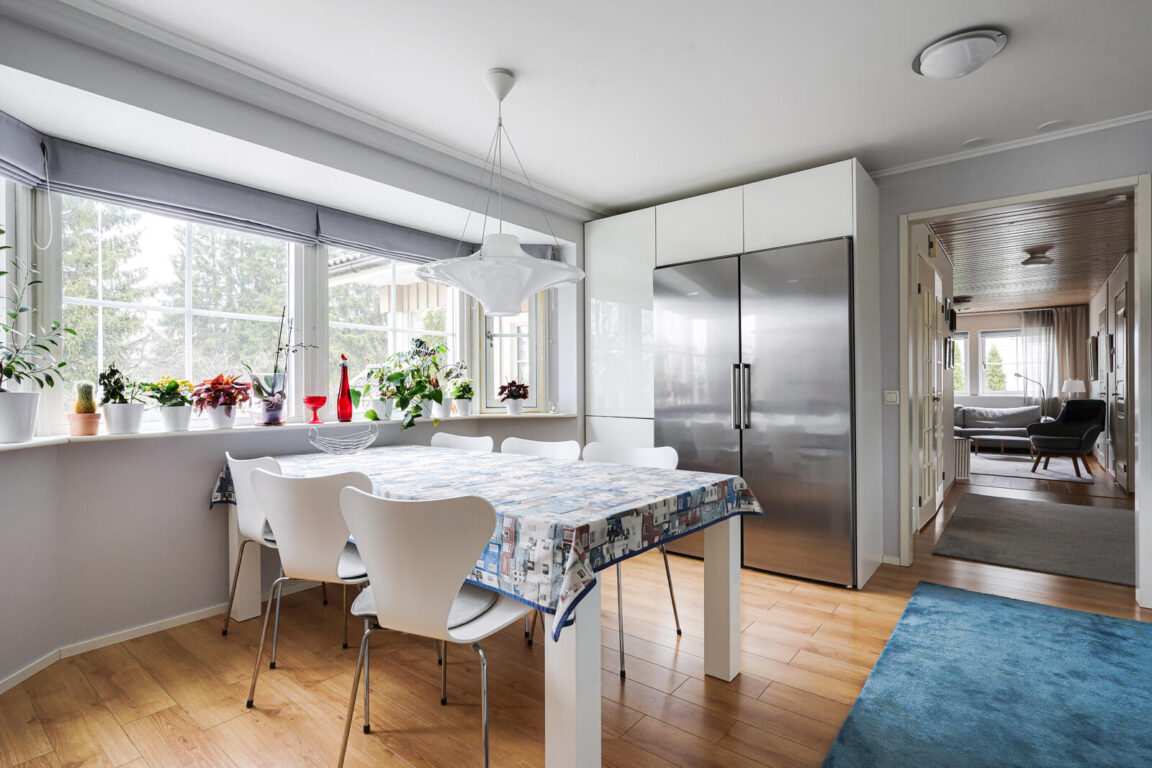 Vanha Suutarinkyläntie 10, Helsinki (Töyrynummi)