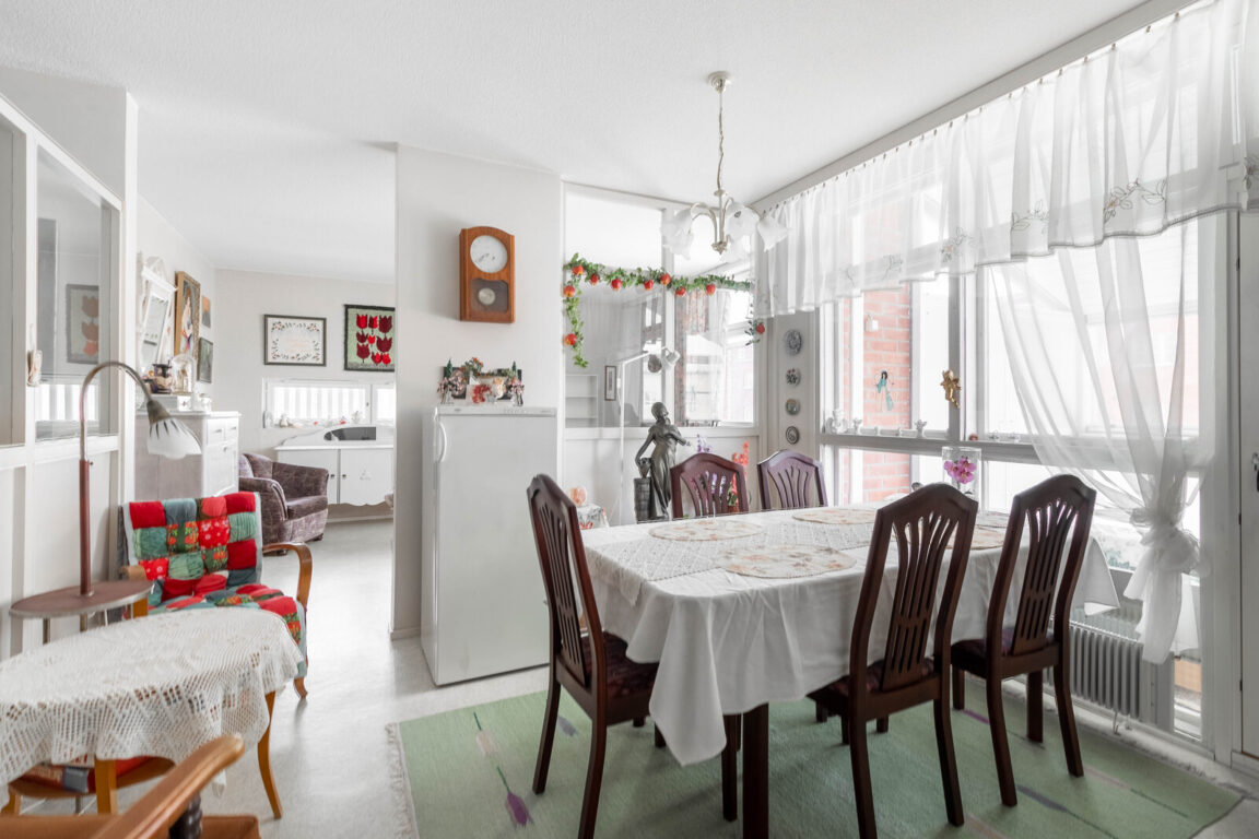 Malmin raitti 19, Helsinki (Ylä-Malmi)