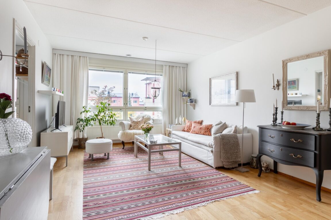 Korppaanmäentie 11, Helsinki (Pikku-Huopalahti)