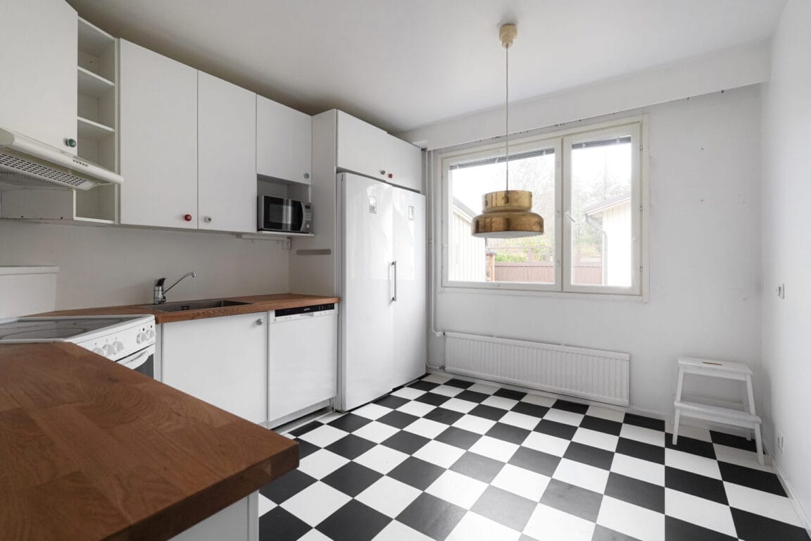 Sirkkalanmäki 54, Helsinki (Puistola)