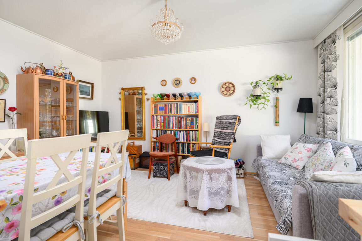 Pitkäläntie 37, Karkkila (Polari)