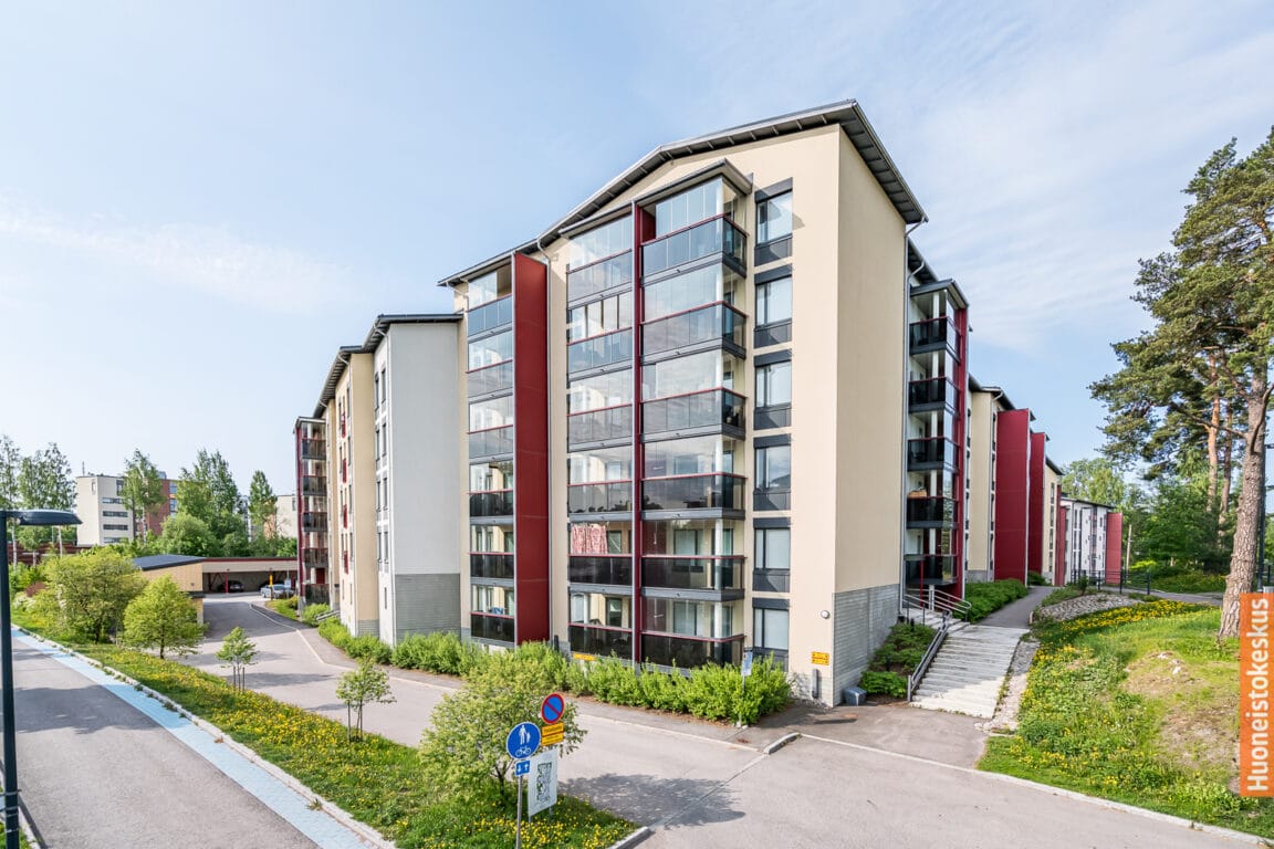 Aapramintie 8, Vantaa (Kaivoksela)