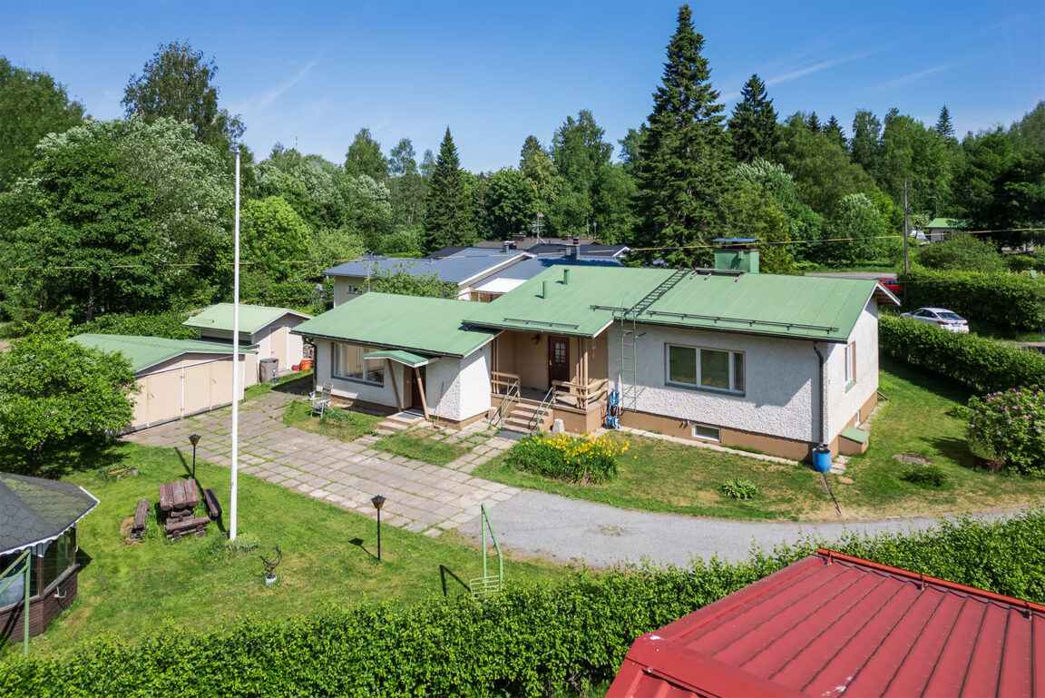 Taksvärkkitie 22, Vuorentausta (Vuorentausta)