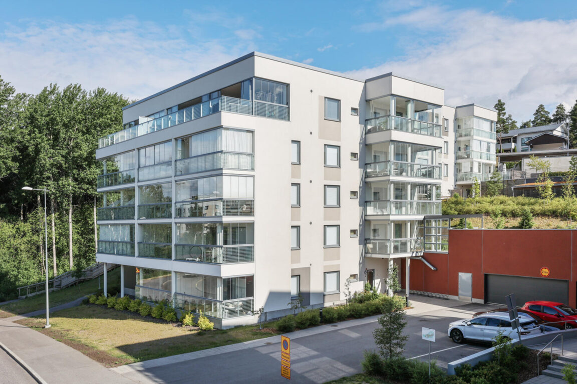 Korkoontie 4, Espoo (Tillinmäki)