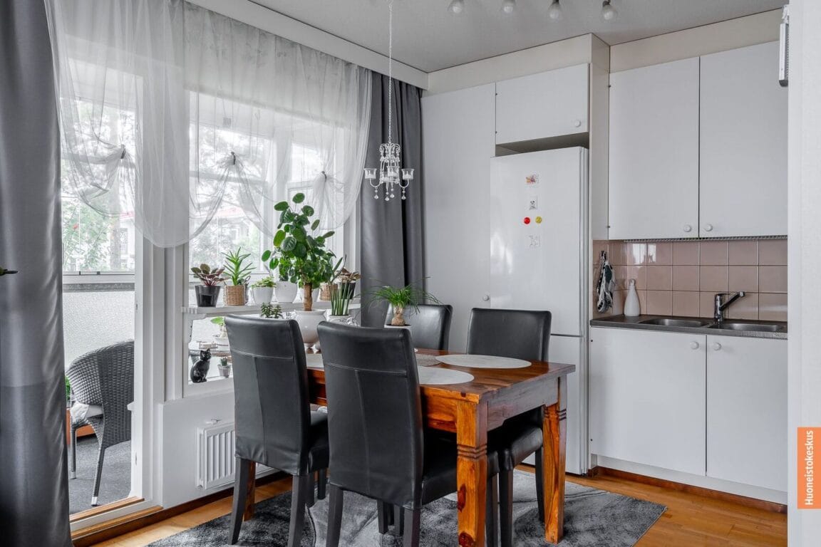 Karrinkatu 10, Turku (Teräsrautela)