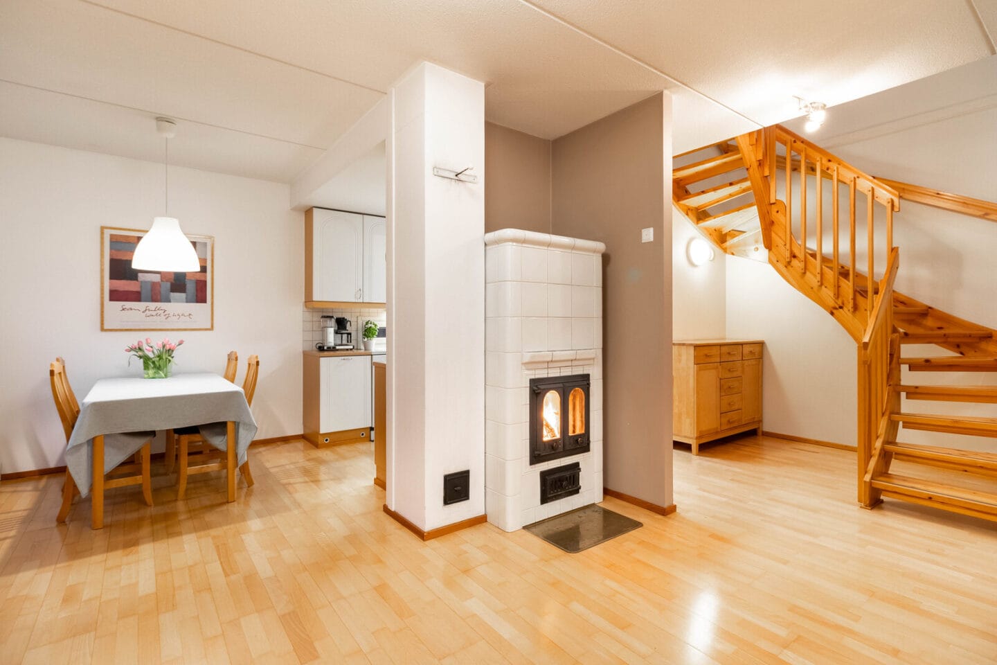 Saramäentie 9, Helsinki (Paloheinä), Kuva 1