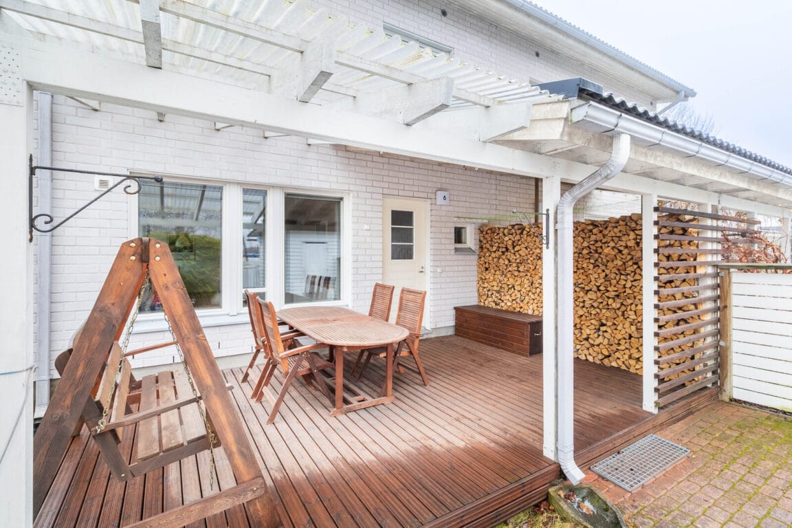 Saramäentie 9, Helsinki (Paloheinä)