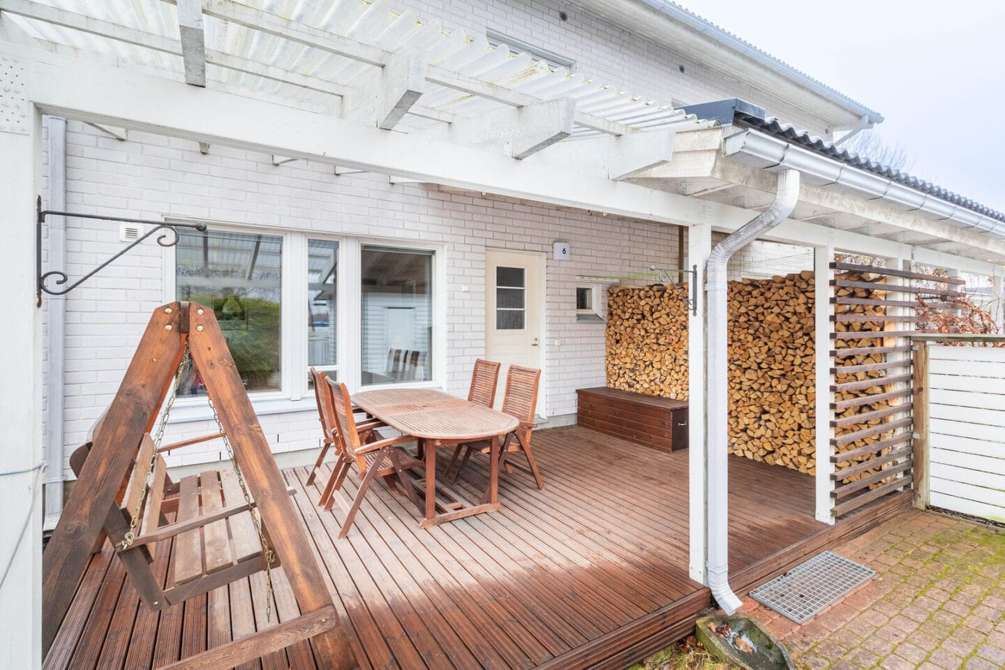 Saramäentie 9, Helsinki (Paloheinä), Kuva 1