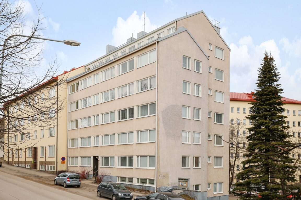 Oikokatu 6, Lahti (Paavola)