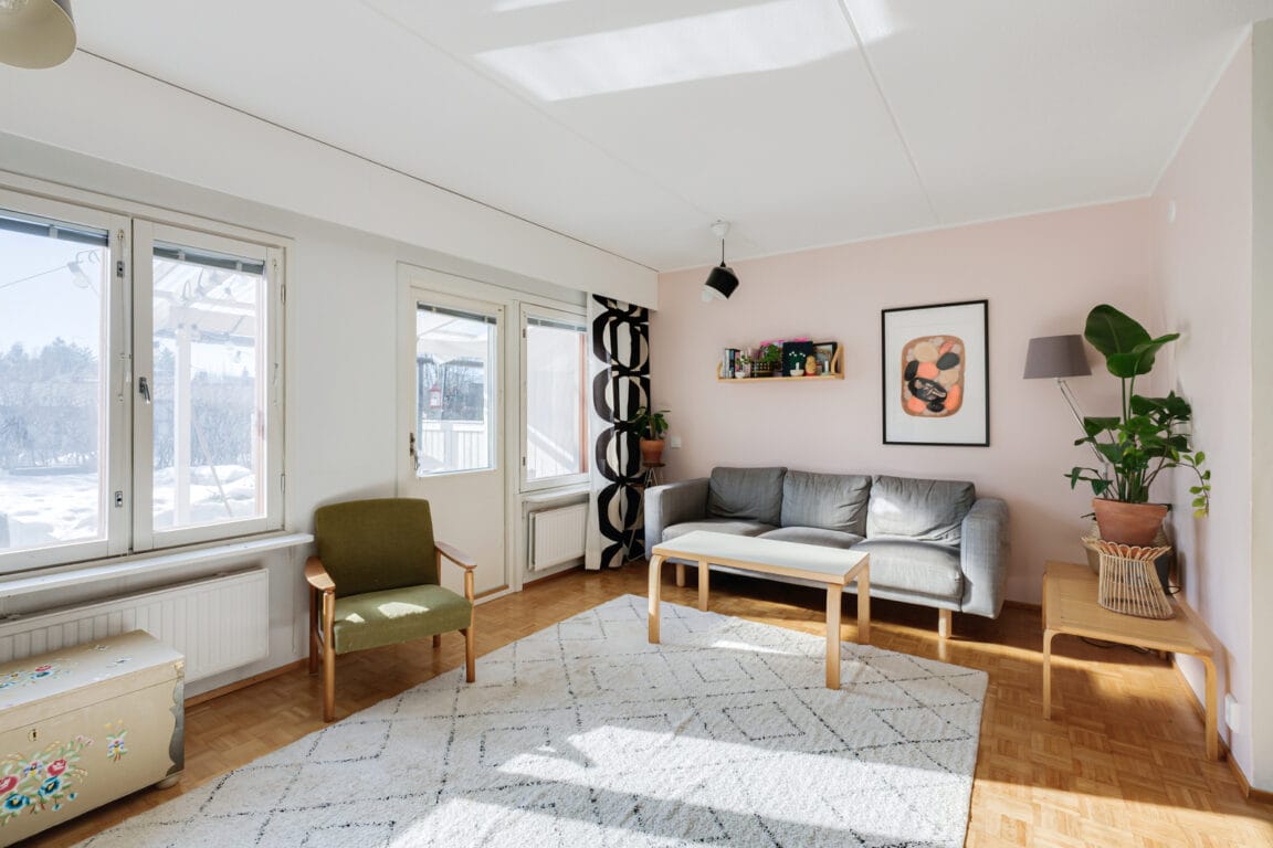 Laaksokuja 2, Helsinki (Puistola)