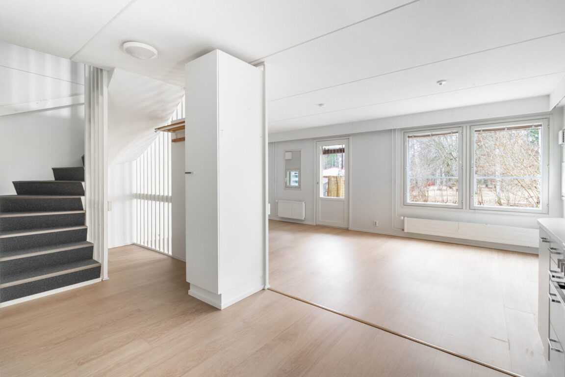 Pesäpuunkuja 3, Vantaa (Vallinoja)