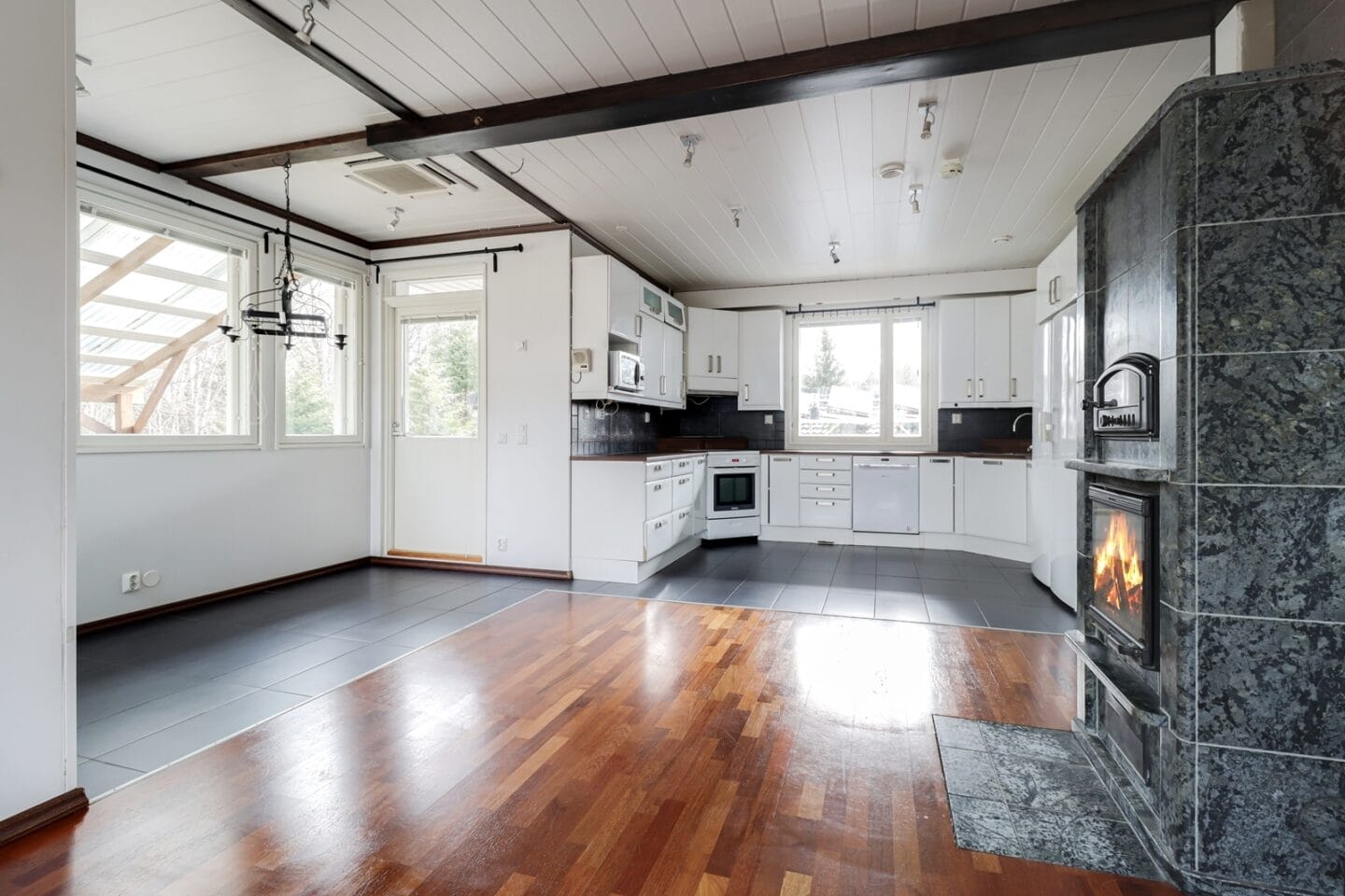 Katajatie 9a, Vantaa (Asola), Kuva 1