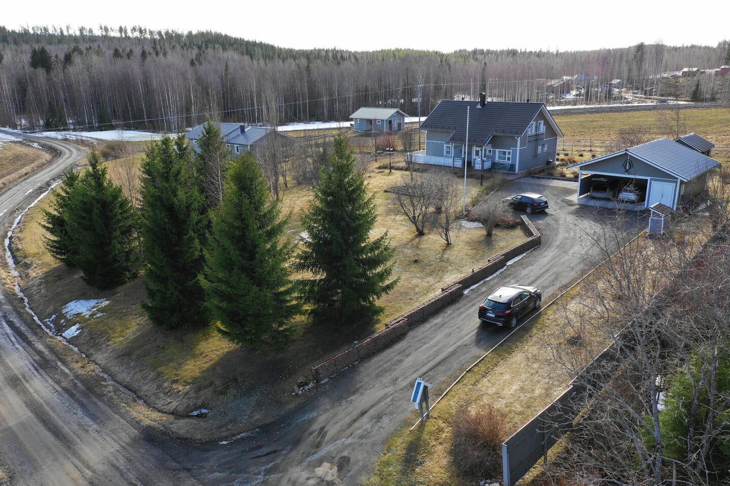 Epäistenvuorentie 12, Laukaa (Kuhankoski), Kuva 1