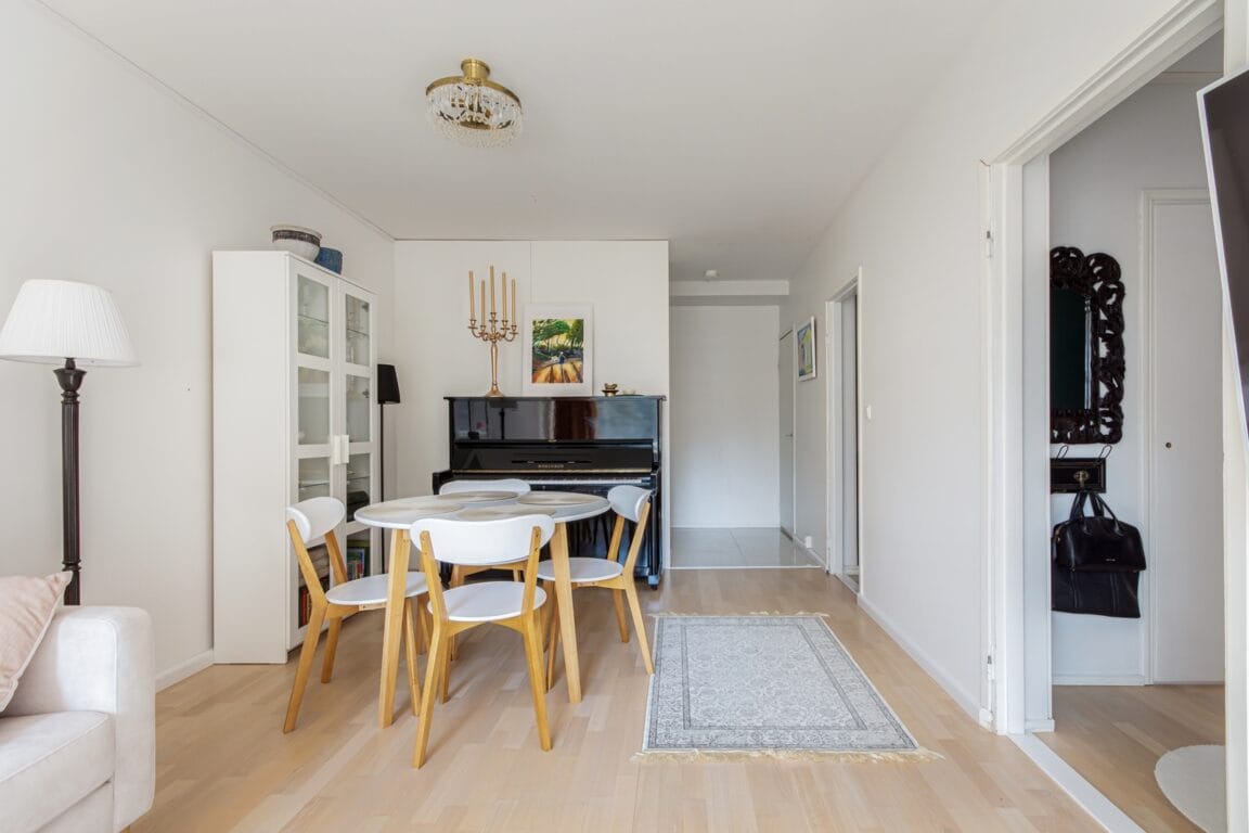 Poutamäentie 13, Helsinki (Pajamäki)