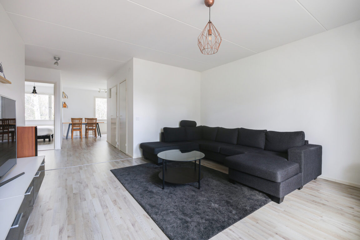 Kalliopohjantie 1, Tuusula (Mahlamäki, Hyrylä)