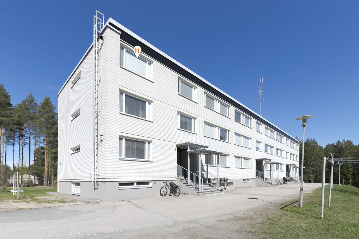 Naarantie 9, Jyväskylä (Tikkakoski)