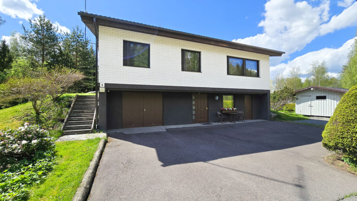 Lähteenmäentie 1, Pusula (Pusula)