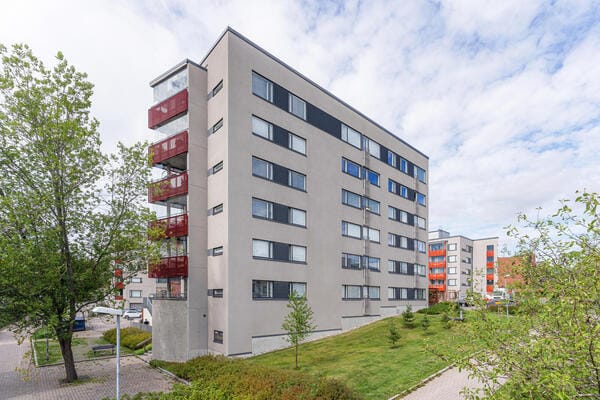 Strömsinlahdenpolku 11, Helsinki (Roihuvuori)