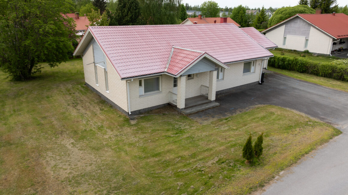 Höyläkuja 4, Lapua (Saarenkangas)