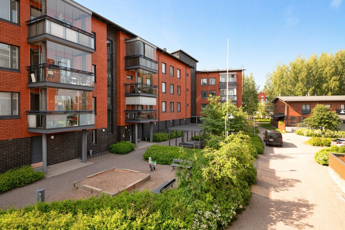 Väinö Tannerin tie 13, Vantaa (Pakkala)