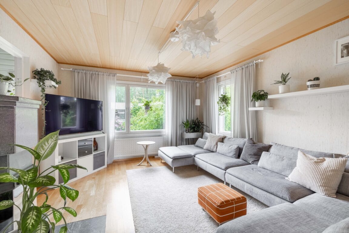 Jalkamyllyntie 6, Helsinki (Myllypuro)