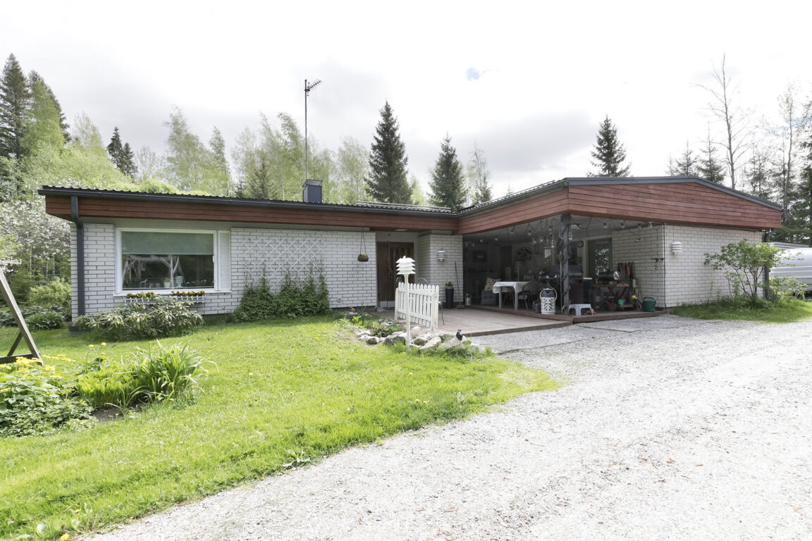 Oravasaarentie 319, Vaajakoski (Laajaranta)