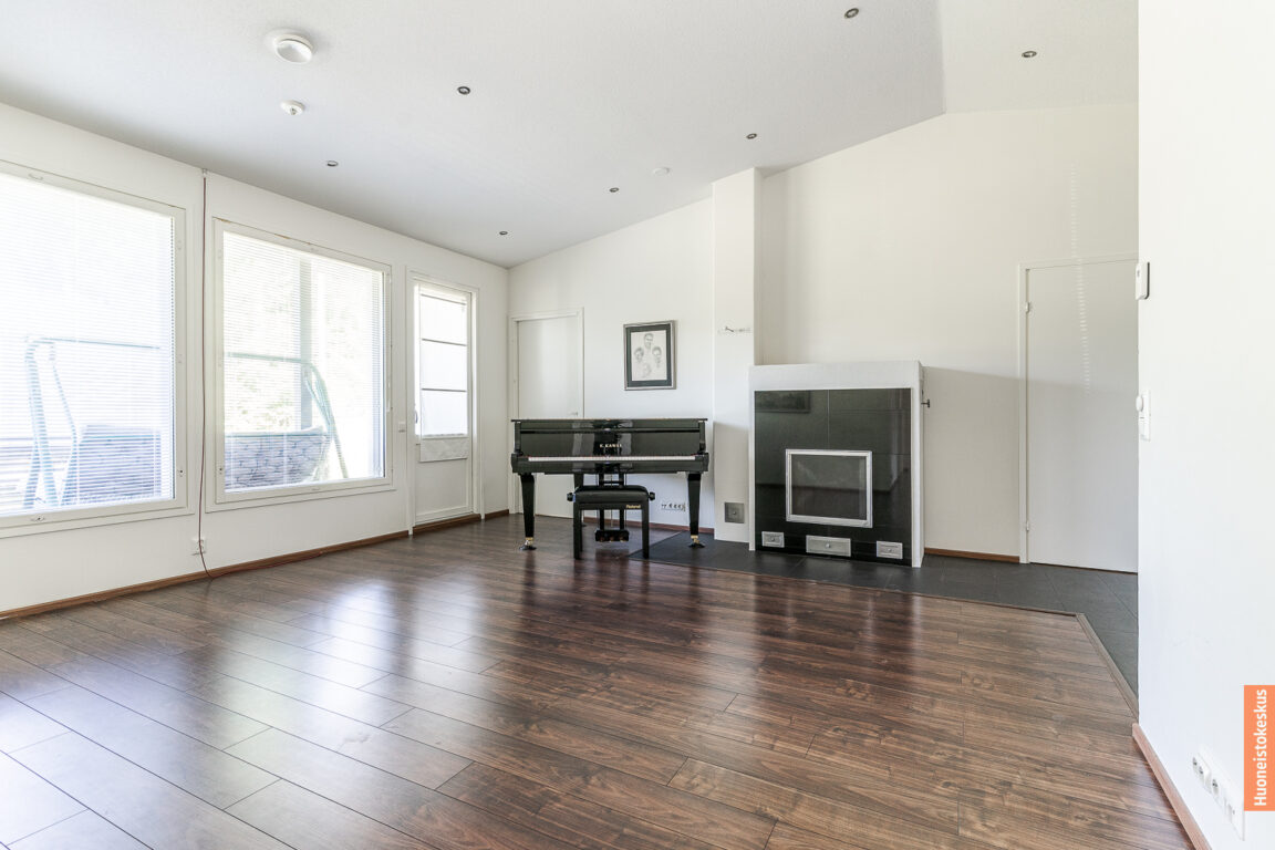 Rautiaisenkuja 1, Raisio (Kallanen)