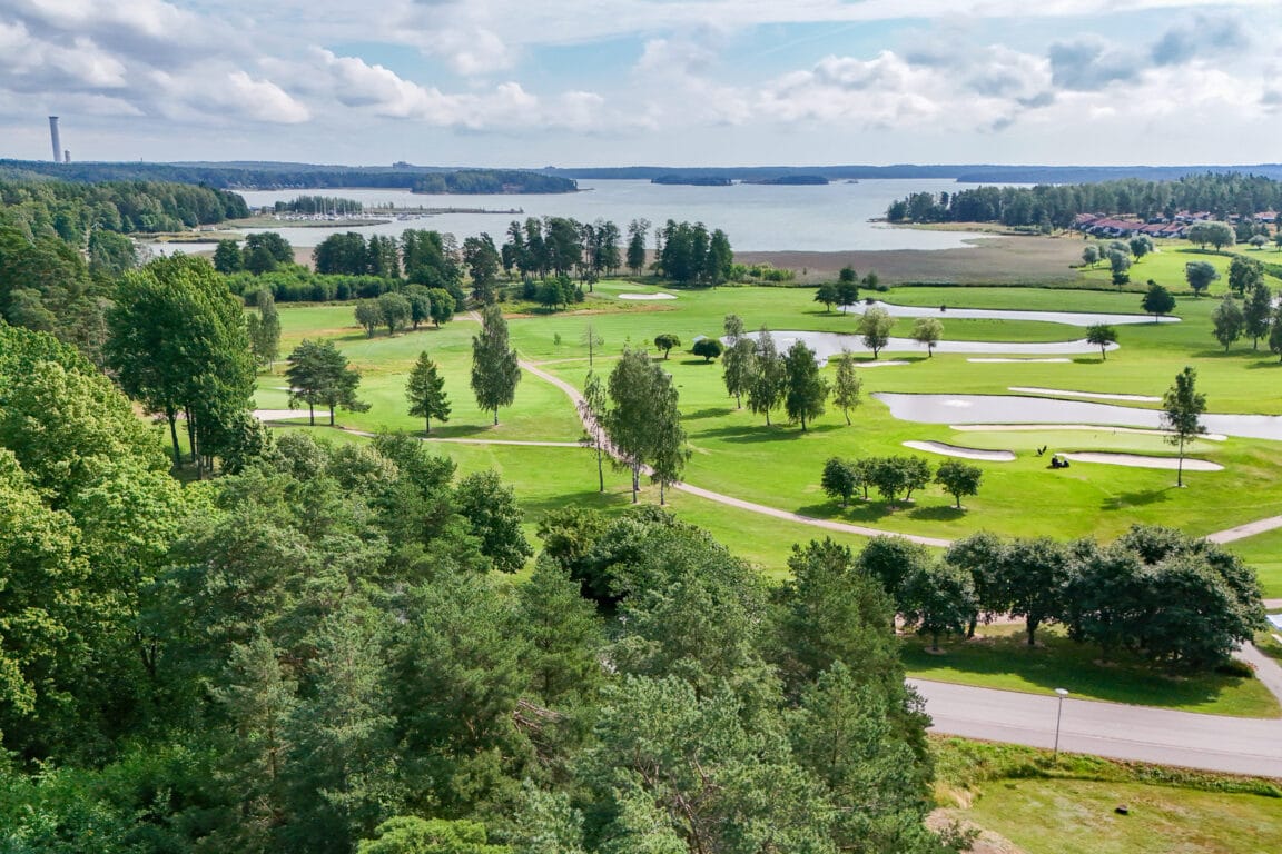 Golfkuja 7, Siuntio (Pikkala)