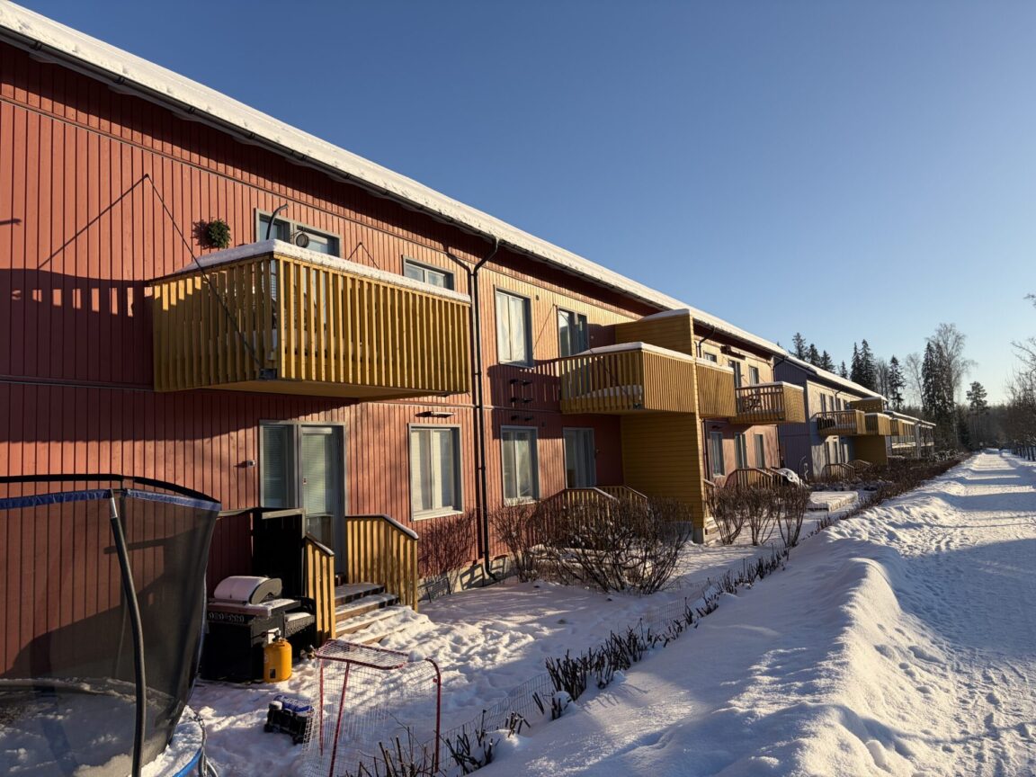 Laulukuja 4, Vantaa (Ilola)