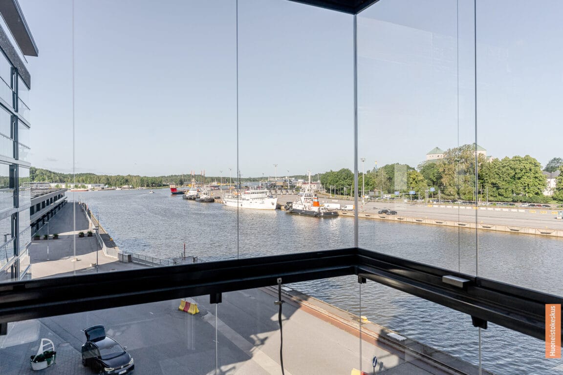 Eerik Pommerilaisen ranta 10, Turku (Telakkaranta)