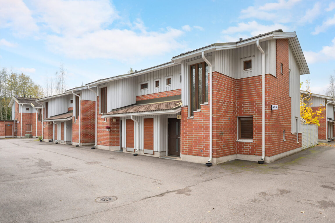 Pummintie 2, Karkkila (Pumminmäki)