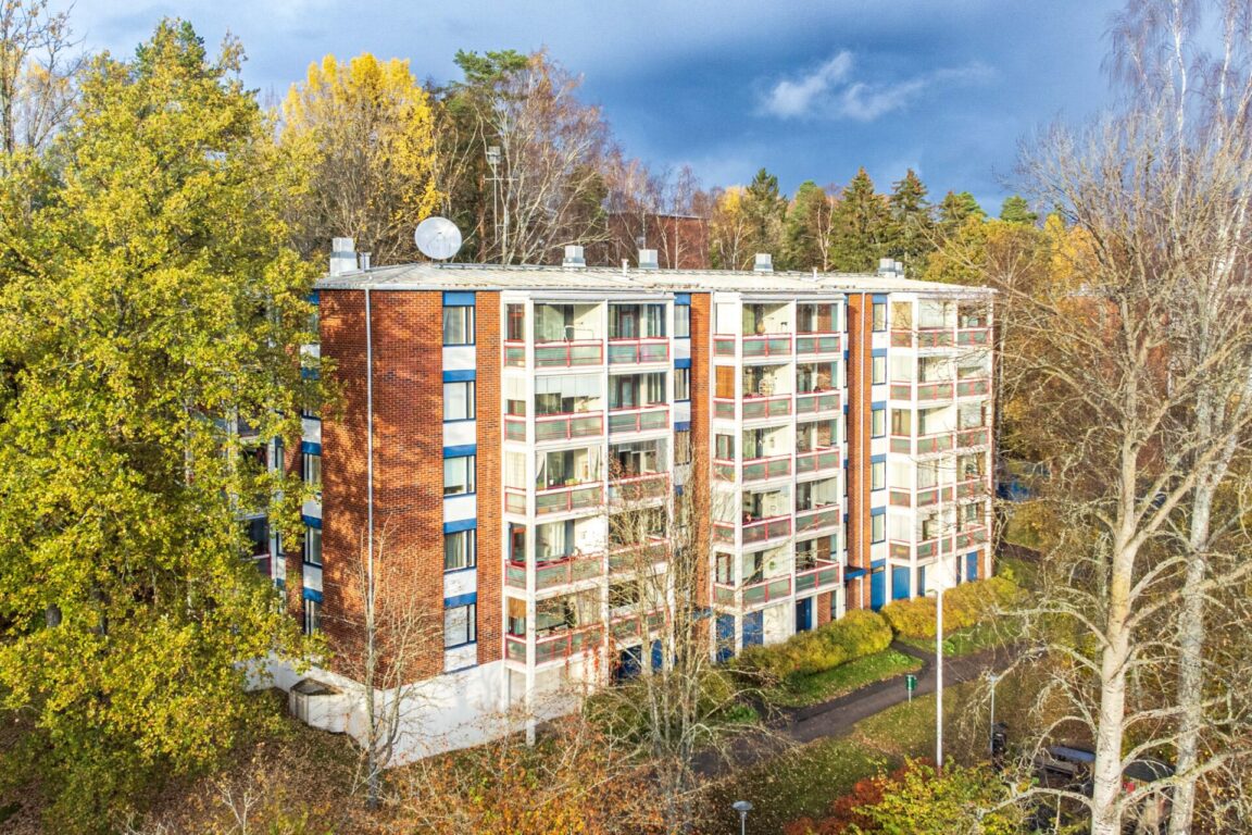 Lammaslammentie 16, Vantaa (Pähkinärinne, Hämeenkylä)