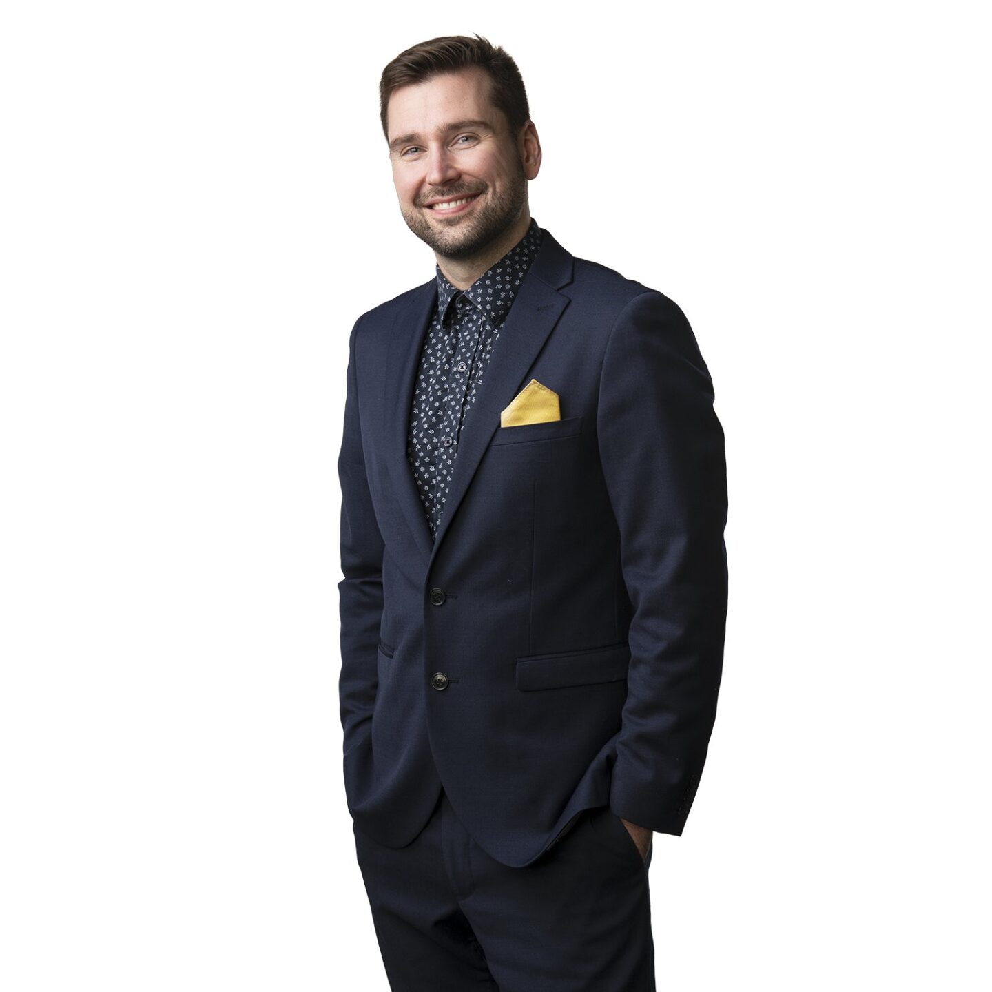 Myyntipäällikkö, LKV, YKV, kaupanvahvistaja Justus Kareno