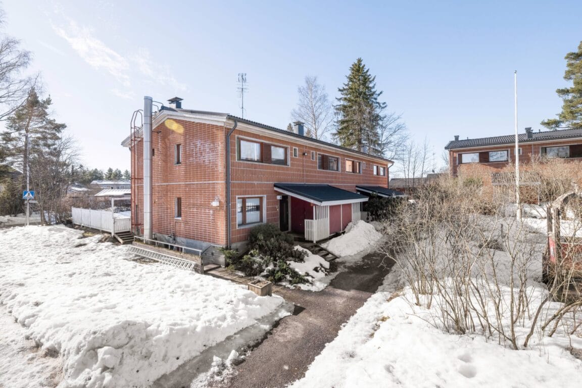 Laaksokuja 2, Helsinki (Puistola)