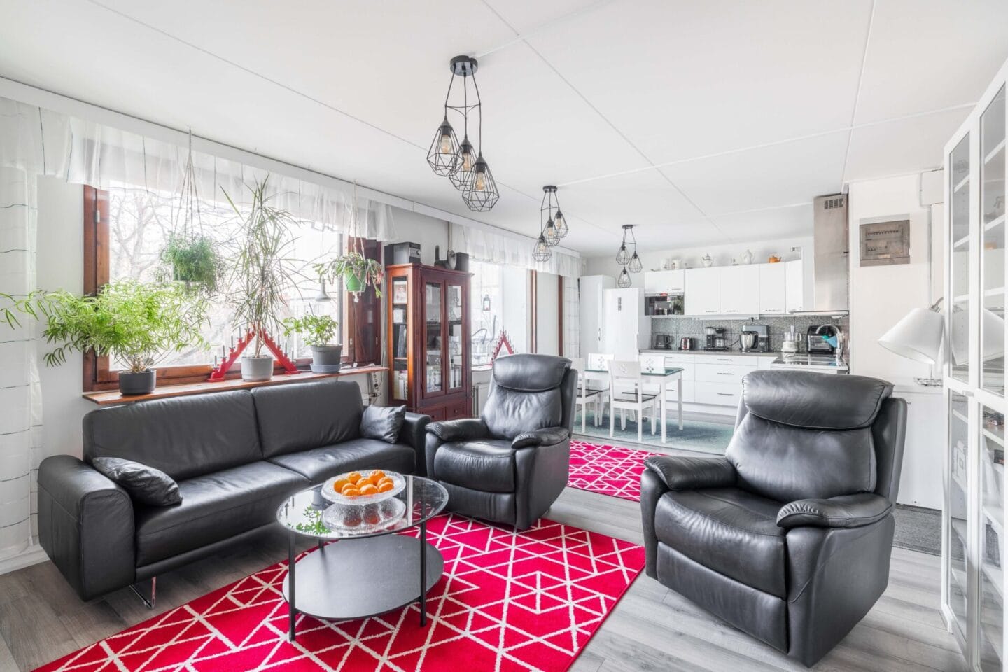 Palovartijantie 9-11, Helsinki (Tapulikaupunki, Suutarila), Kuva 1