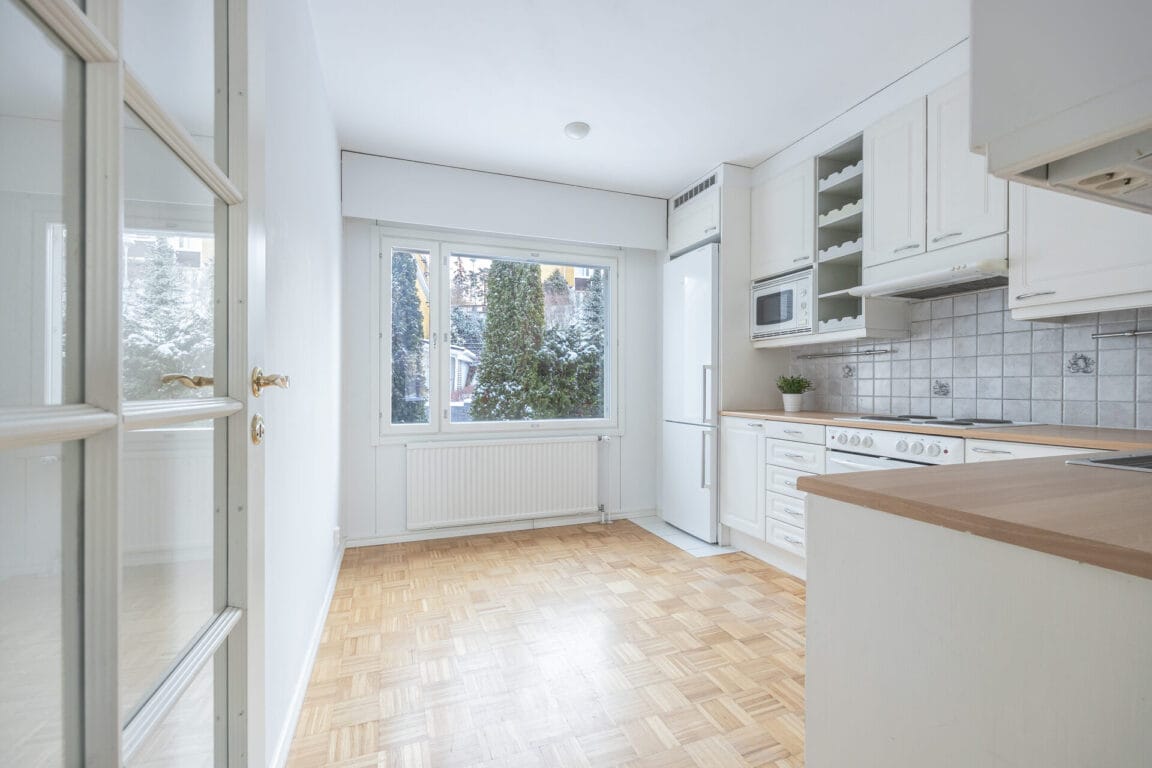 Ristiniementie 4, Espoo (Laurinlahti)