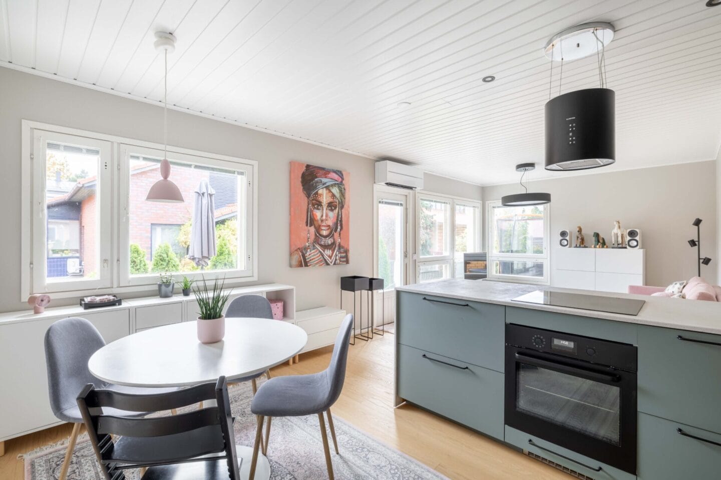 Sidetie 13, Helsinki (Tapaninkylä), Kuva 1