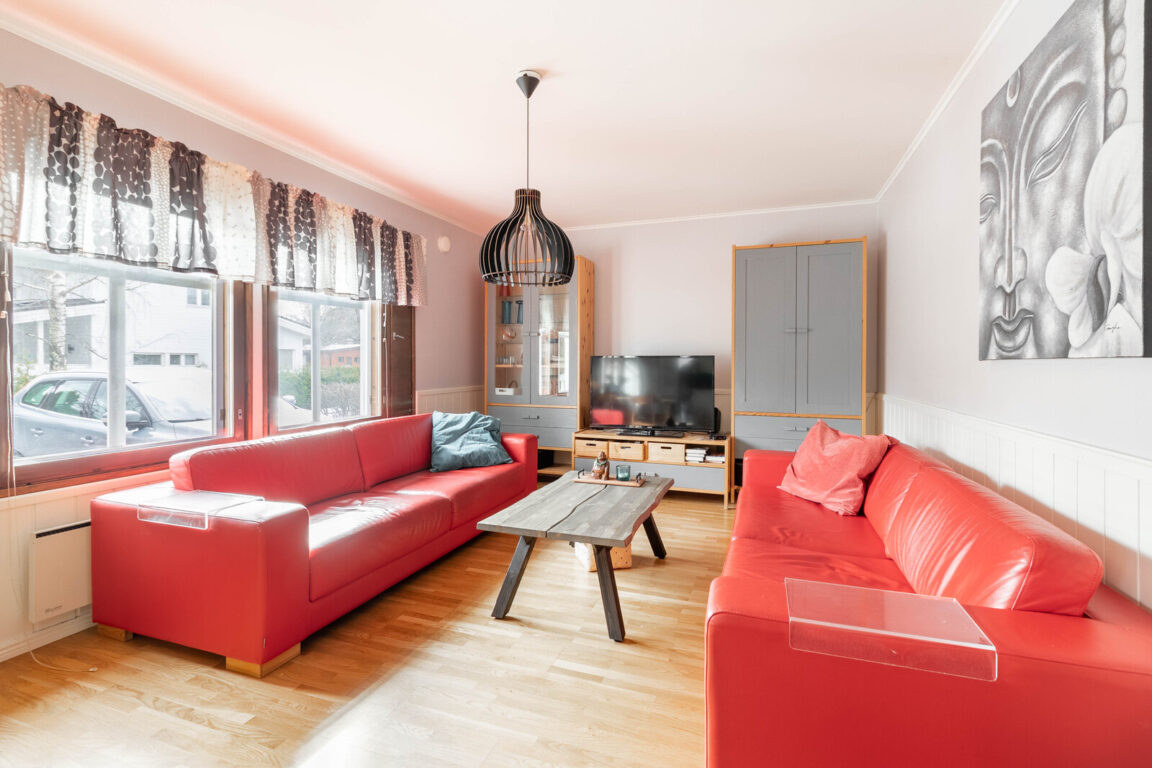 Topiaksenpolku 1, Helsinki (Puistola)