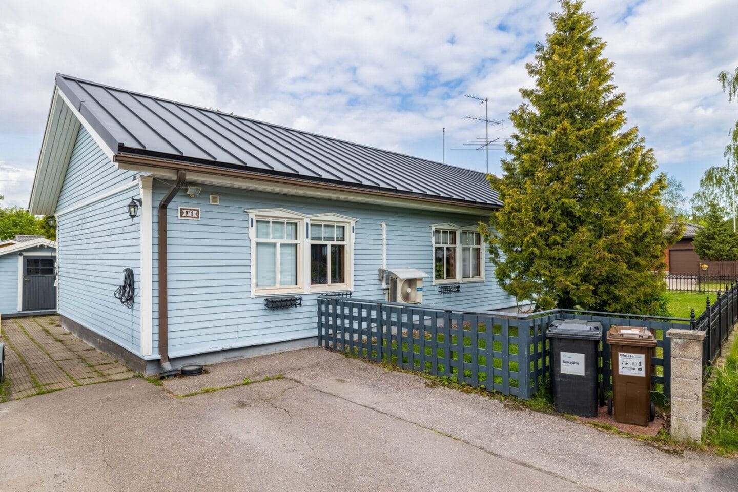 Topiaksenpolku 1, Helsinki (Puistola), Kuva 1