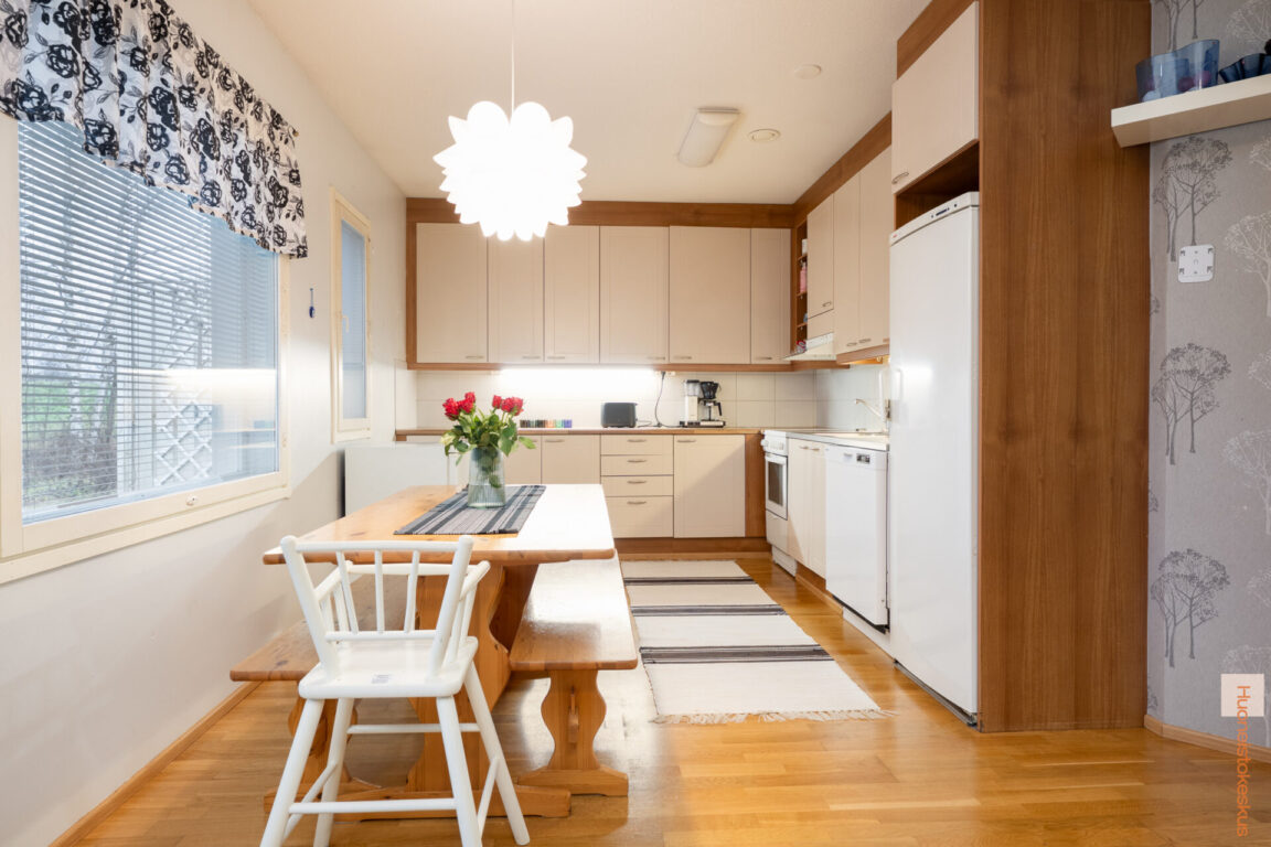 Mertakuja 3, Ylivieska (Kivioja)