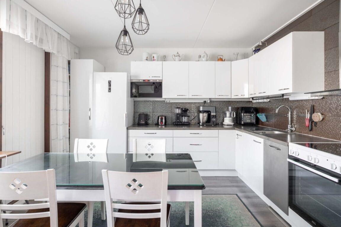 Palovartijantie 9-11, Helsinki (Tapulikaupunki, Suutarila)