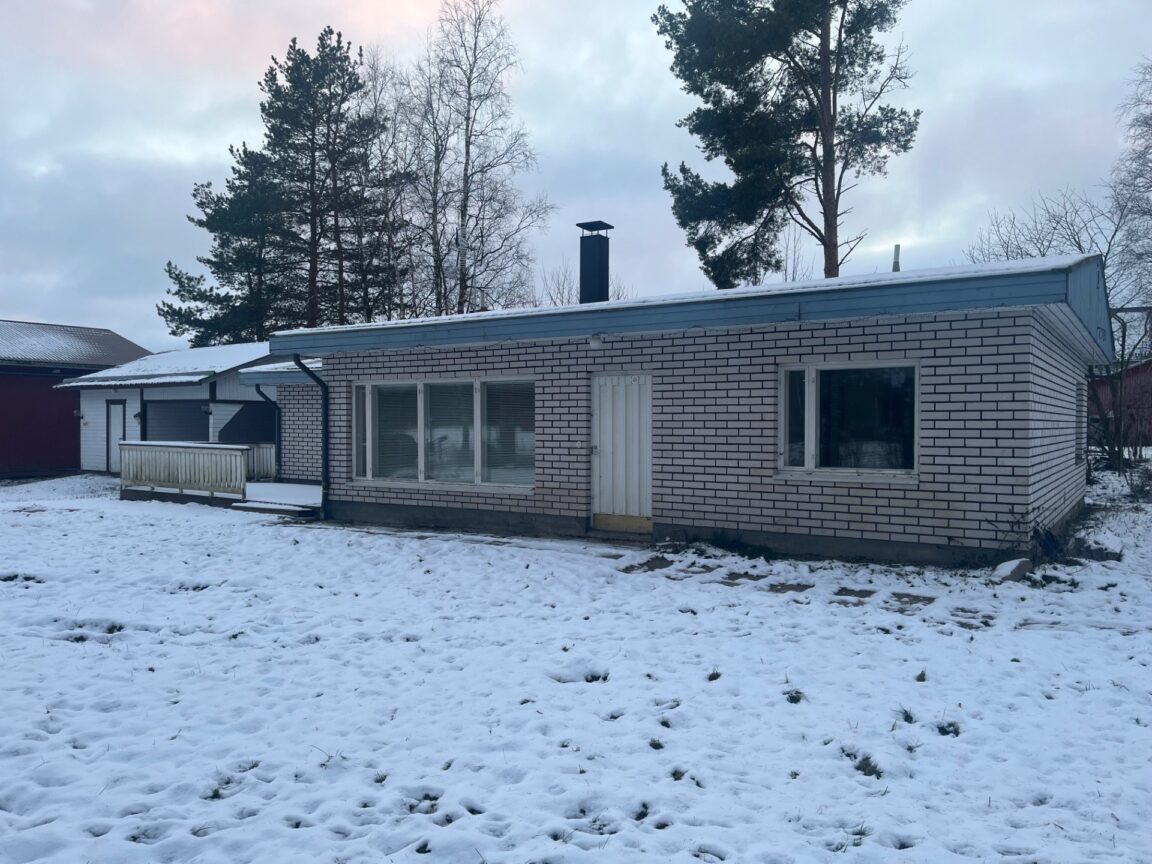 Välikyläntie 1027, Nivala (Padinki)