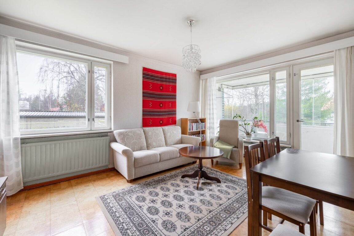 Suursuontie 2, Helsinki (Maunula)