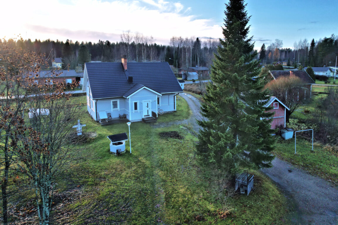 Ruohorannatie 8, Tuusniemi