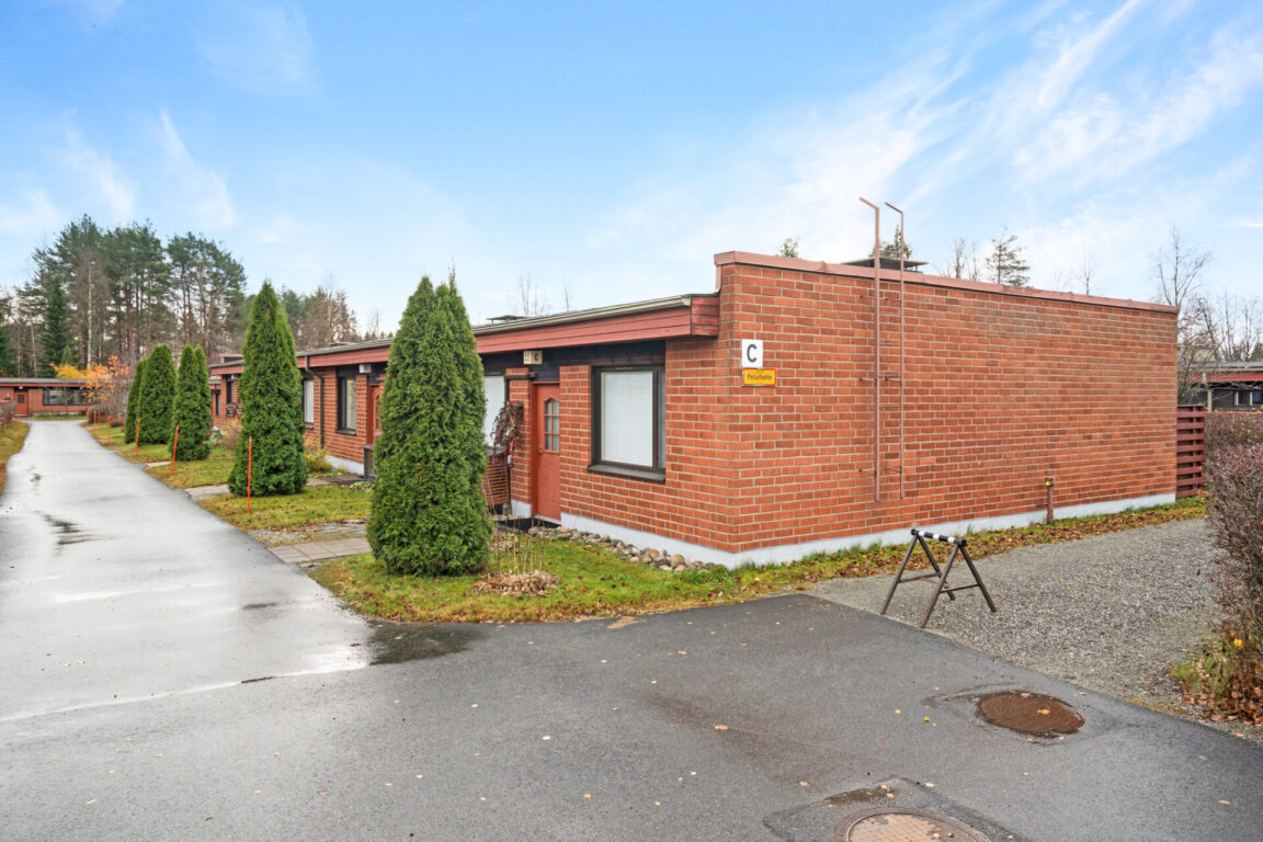 Petäikkölänkatu 25, Joensuu (Hukanhauta)