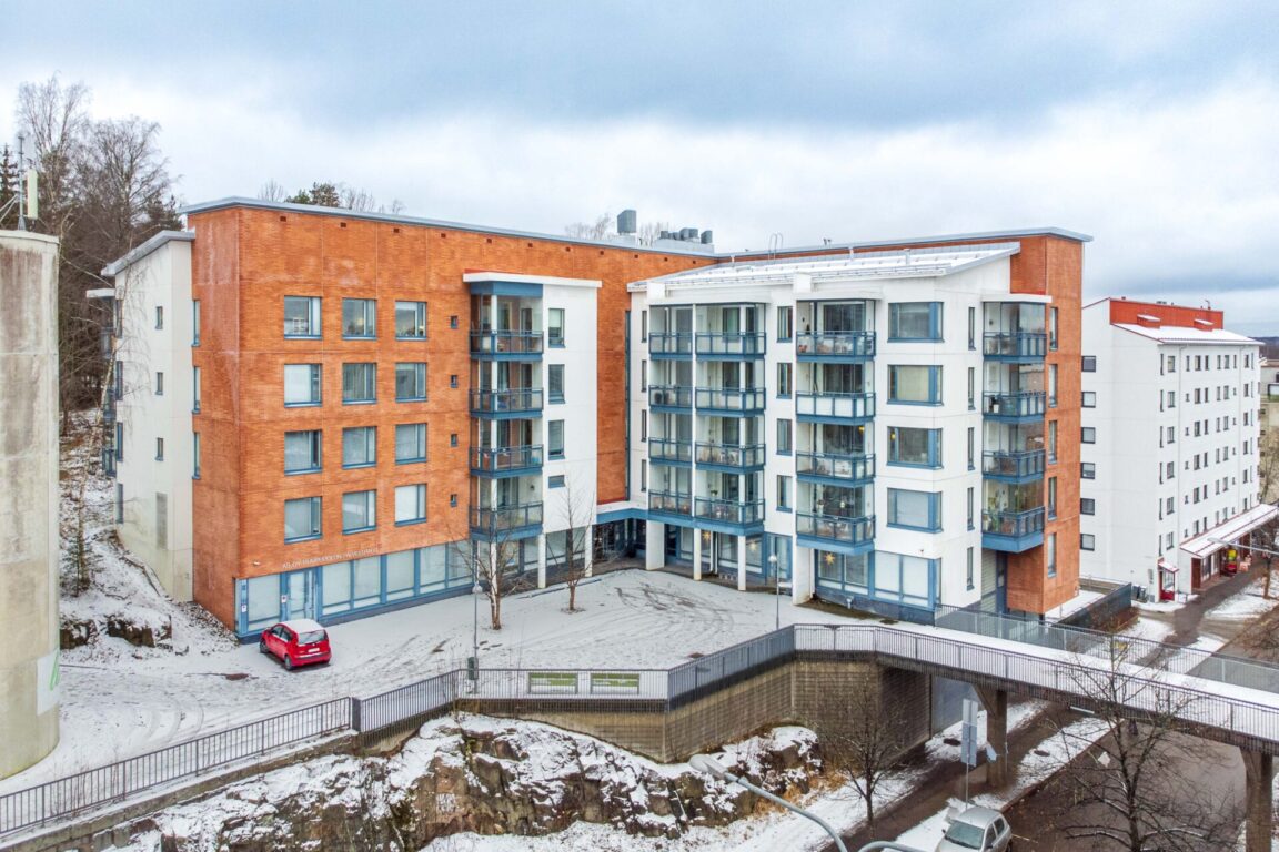 Klaneettitie 10, Helsinki (Kannelmäki)