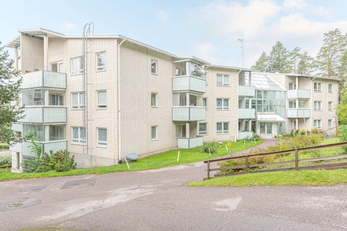 Harjukatu 13, Karkkila (Nyhkälä)