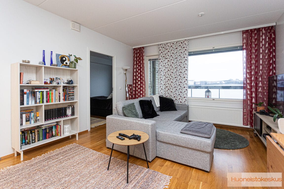 Messuportinkatu 4, Kuopio (Lehtoniemi)